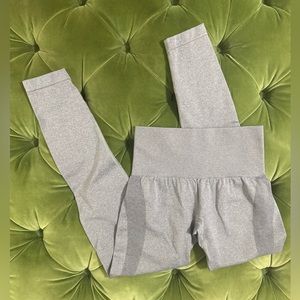 NVGTN Leggings size XS